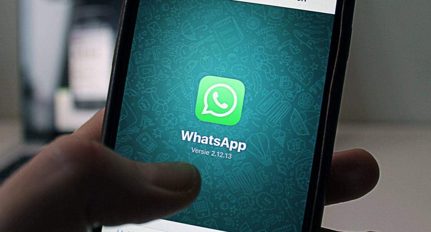 كيفية كتم إشعارات مجموعة WhatsApp بشكل دائم - %categories