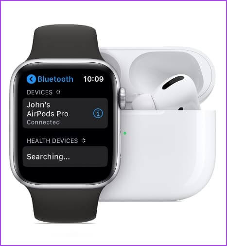 Apple-Watch-and-Airpods كيفية توصيل سماعات Bluetooth مع Apple Watch