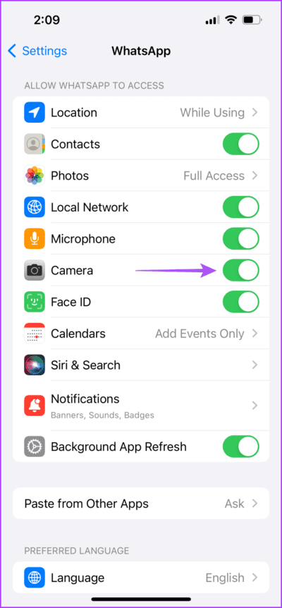 camera-permission-whatsapp-settings-iPhone-713x1536-1 كيفية إرسال رسائل فيديو فورية على WhatsApp على iPhone و Android