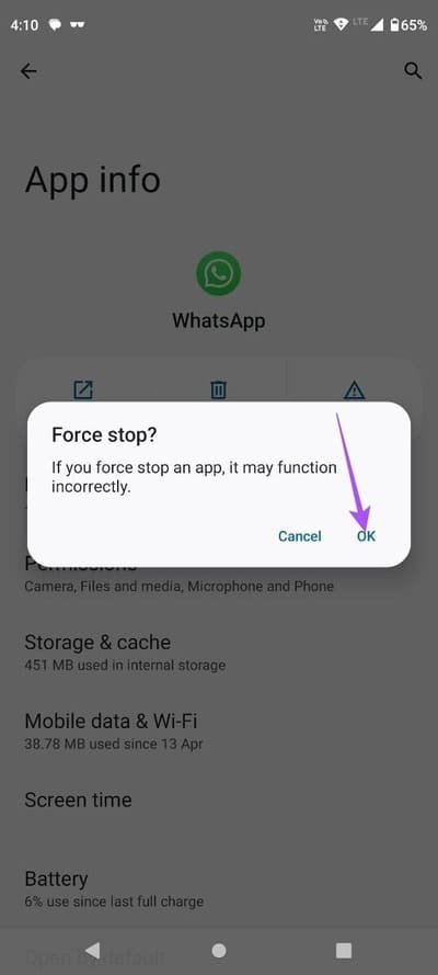 force-stop-whatsapp-on-android كيفية إرسال رسائل فيديو فورية على WhatsApp على iPhone و Android