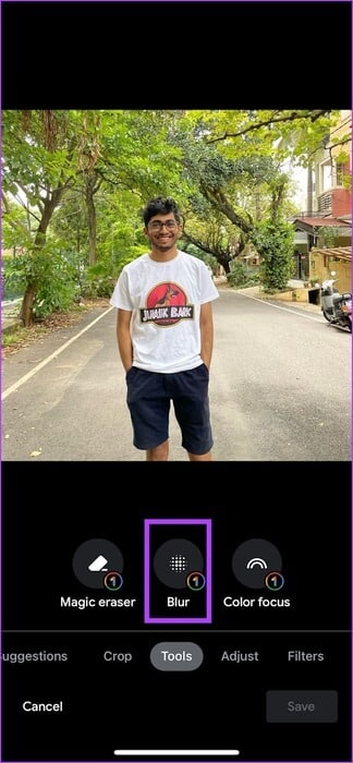 Blur-on-Google-Photos كيفية تحويل الصور العادية إلى الوضع الرأسي على iPhone 15 والموديلات الأقدم