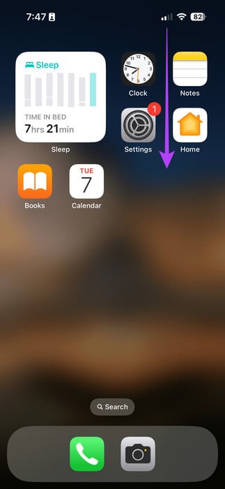 Bring-down-control-center 8 طرق لإصلاح عدم احتساب Apple Watch للخطوات بشكل صحيح