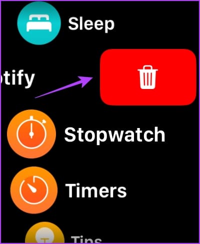 Delete-App-VIa-Swipe 10 طرق لإصلاح استنزاف بطارية Apple Watch بعد تحديث watchOS 10