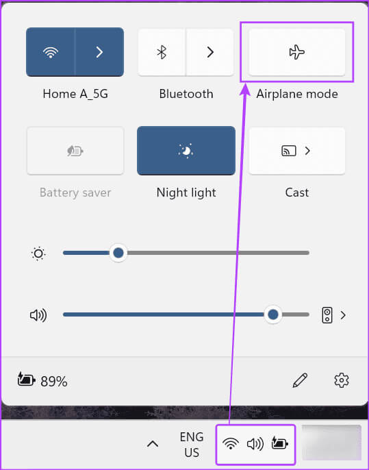 Turn-on-Airplane-Mode-1 هل يمكنك رؤية حالة WhatsApp دون أن يعرف أحد