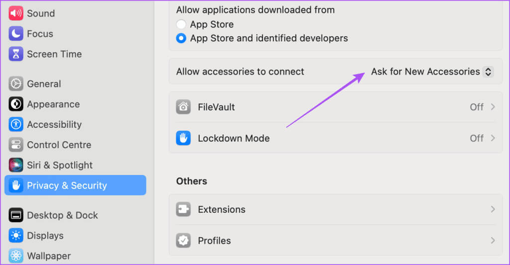 ask-accessories-to-connect-mac-1024x533-1 أفضل 7 إصلاحات لخطأ "هذا الـ iPhone مفتوح في نافذة أخرى" في Apple Music على Mac