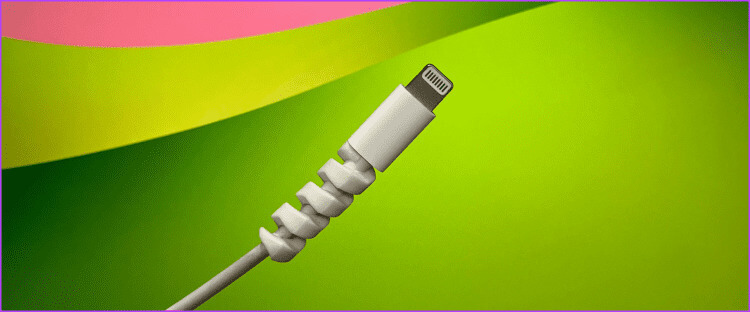 iPhone-Lightning-Cable-750x312-1 طريقتان لعكس شاشة iPhone على Mac