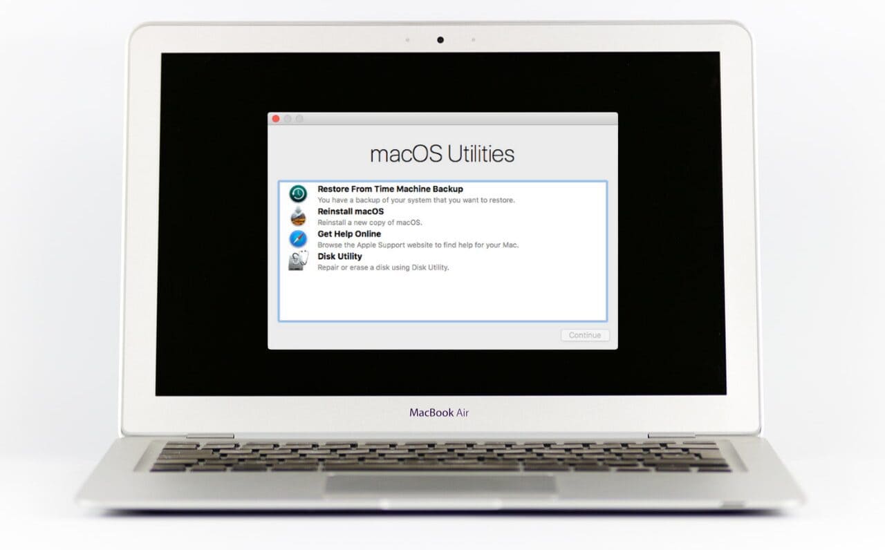 1_mac-recovery-mode-how-to-use-featured-image_4d470f76dc99e18ad75087b1b8410ea9 لماذا لا يمكنني تحديث جهاز MacBook وكيفية إصلاحه