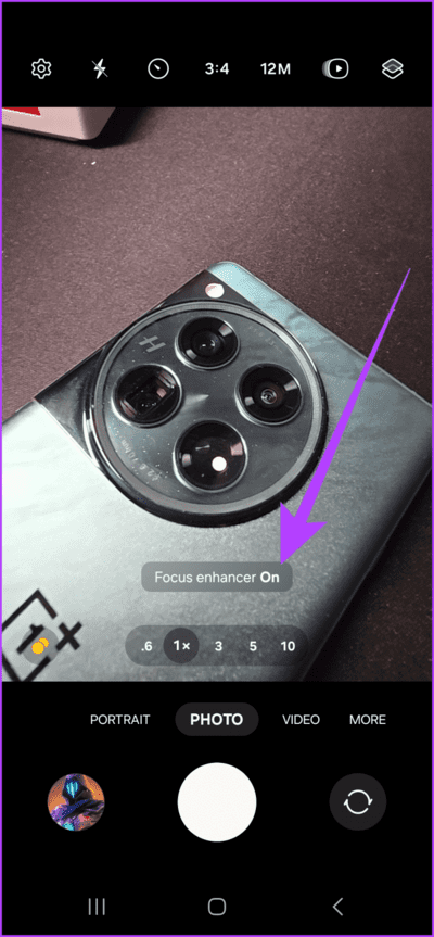 3.2-The-camera-app-should-automatically-switch-to-the-ultrawide-lens-offering-a-clearer-image-of-the-entire-frame-with-everything-in-focus-712x1536-1 أفضل 7 نصائح وحيل لكاميرا Samsung Galaxy S24 Ultra
