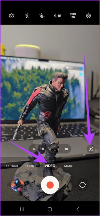 6.1-simply-open-the-camera-app-and-switch-to-the-Video-mode.-Now-tap-on-the-framing-icon-in-the-lower-right-corner-712x1536-1 أفضل 7 نصائح وحيل لكاميرا Samsung Galaxy S24 Ultra