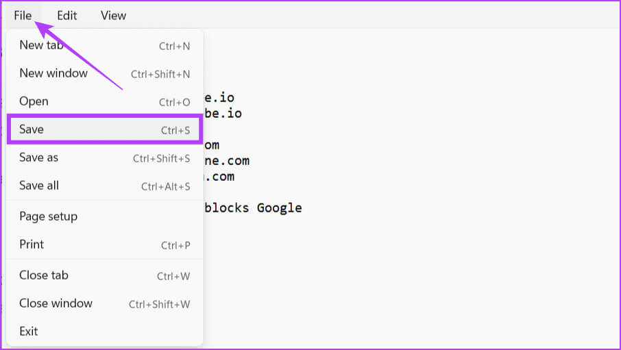 Click-File-and-choose-Save كيفية تحديد موقع ملف المضيفين وتحريره على Windows