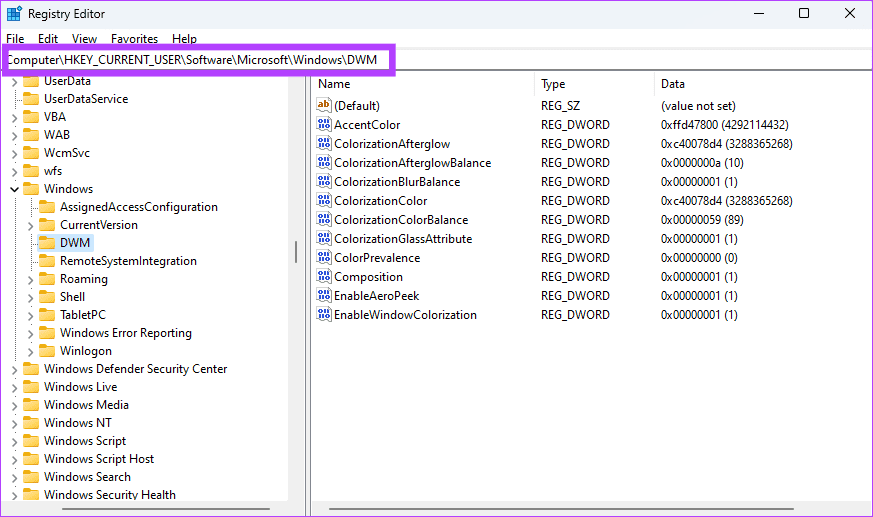 Navigating-the-Windows-registry أفضل 7 طرق لجعل Windows 11 يبدو مثل Windows 10