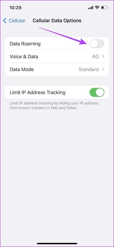 Turn-on-data-roaming-1 10 إصلاحات لمشكلة "الشبكة الخلوية غير متاحة للمكالمات الصوتية" على الهاتف