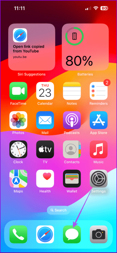 open-messages-app-iphone-712x1536-1 أفضل 6 إصلاحات لعدم عمل الملصقات في تطبيق Messages على iPhone
