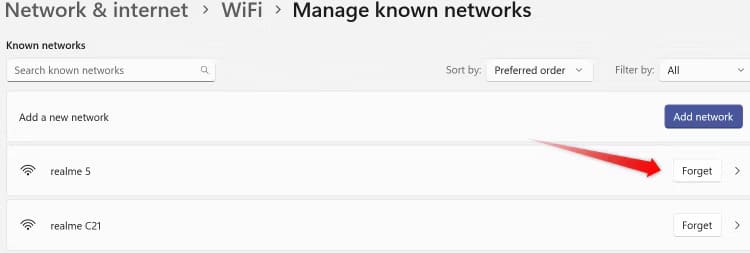 4-forgetting-an-old-network-in-the-windows-settings-app متصل بشبكة Wi-Fi ولكن لا يمكنك الوصول إلى الإنترنت؟ 10 نصائح لإصلاحها على Windows 11