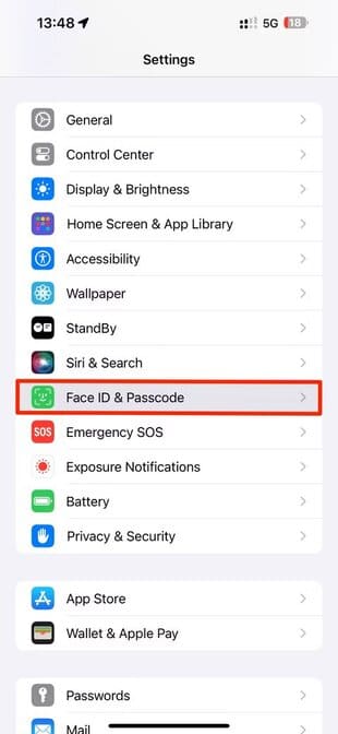 apple-ios-17-4-setting-app-face-id-and-passcode-option-highlighted iOS 17.4: كيفية استخدام جميع ميزات iPhone الجديدة