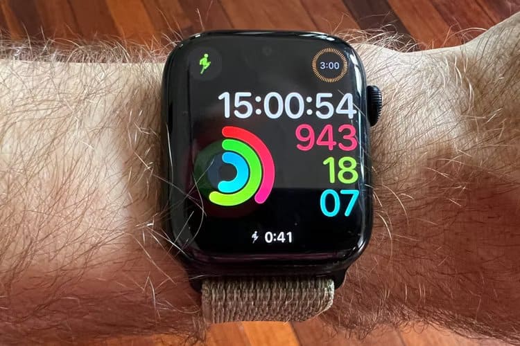 apple_watch_s8_activity أفضل وجوه Apple Watch لكل المواقف