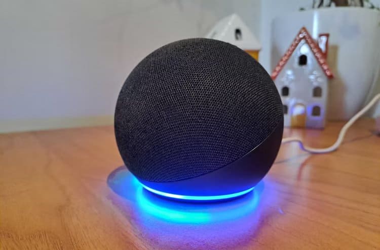 echo-spinning-blue-1 افعل هذه الأشياء العشرة الآن لتحسين تجربتك مع Amazon Alexa