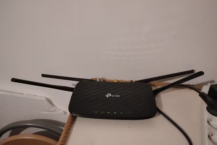 herrrrrr هل تعمل هوائيات جهاز التوجيه على تحسين شبكة Wi-Fi لديك؟