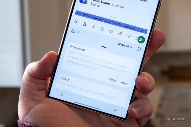 person-using-writing-style-ai-feature-on-the-samsung-galaxy-s24-ultra-1 ما هو Galaxy AI وكيف تستخدمه؟