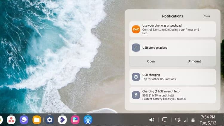samsung-dex-usb-storage 10 أسباب تجعل Samsung DeX قادرًا على استبدال الكمبيوتر المكتبي لديك