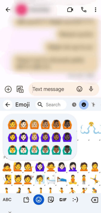 select-emoji-color-or-how-to-change-color-of-your-e-e1711291438501 كيفية تغيير لون الرموز التعبيرية على Android