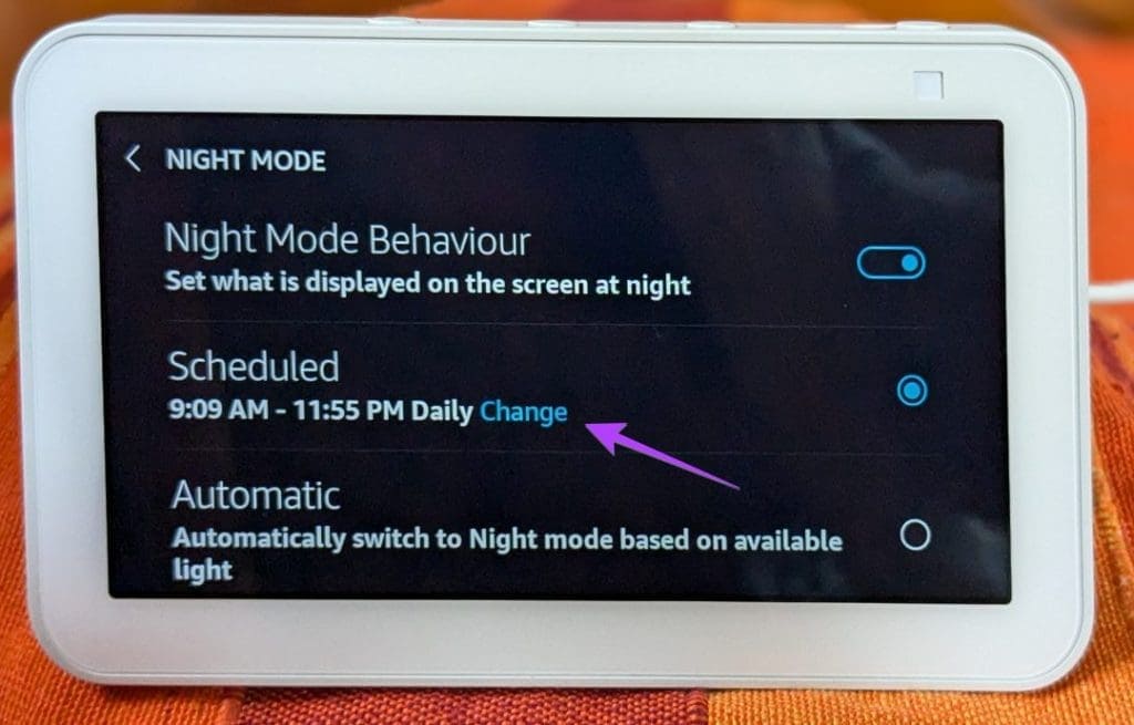 Echo-Show-enable-night-mode-1024x655-1 كيفية جعل Echo Show يعرض الساعة فقط