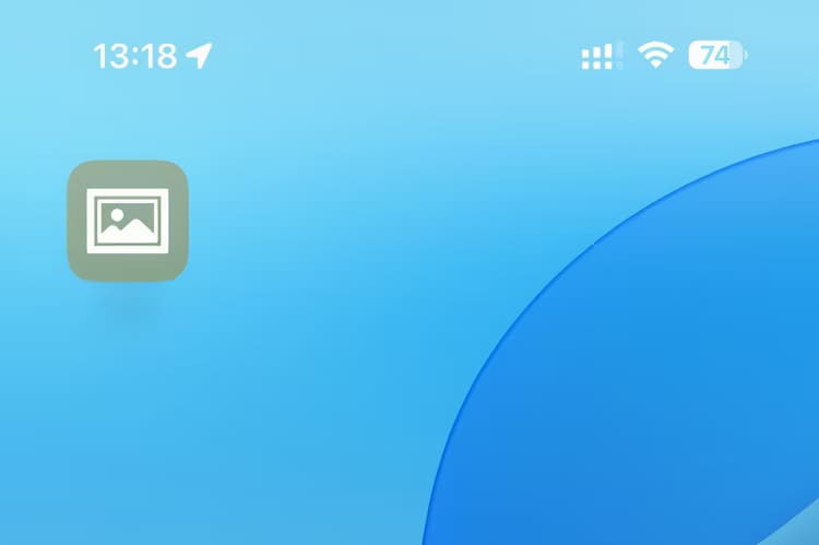 apple-ios-18-home-screen-icon-without-label اكتشف كيفية إخفاء أسماء التطبيقات على شاشة iPhone الرئيسية بكل سهولة