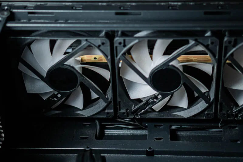 pc-fans-800x533-1 أهمية المبدد الحراري لجهاز الكمبيوتر الخاص بك