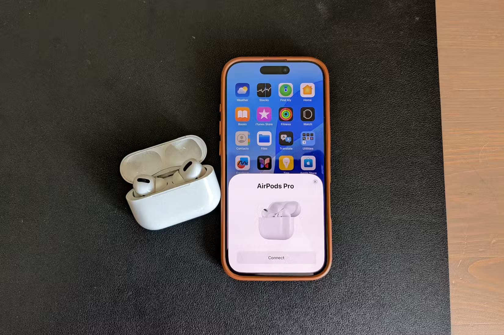 iphone-16-pro-with-airpods-pro-showing-connect-dialog خطوات بسيطة لتوصيل سماعات Apple AirPods Pro بأي جهاز