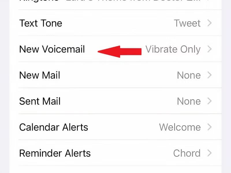iphone-voicemail-sound-options دليل سريع لإعداد البريد الصوتي على iPhone بخطوات بسيطة