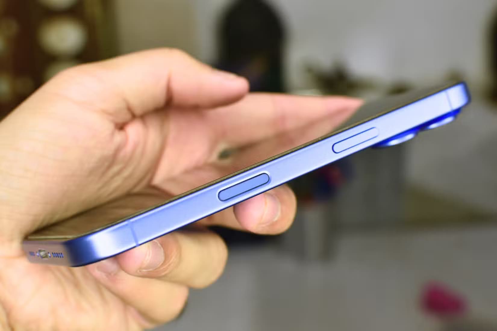 iphone-16-camera-control-button التجربة الكاملة بعد الترقية من iPhone 13 إلى iPhone 16