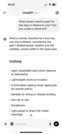 packing-checklist-response-part-one-in-chatgpt-app-on-iphone كيفية الاستفادة من روبوتات الدردشة الذكية لتنظيم رحلاتك والتسوق وإدارة المهام اليومية