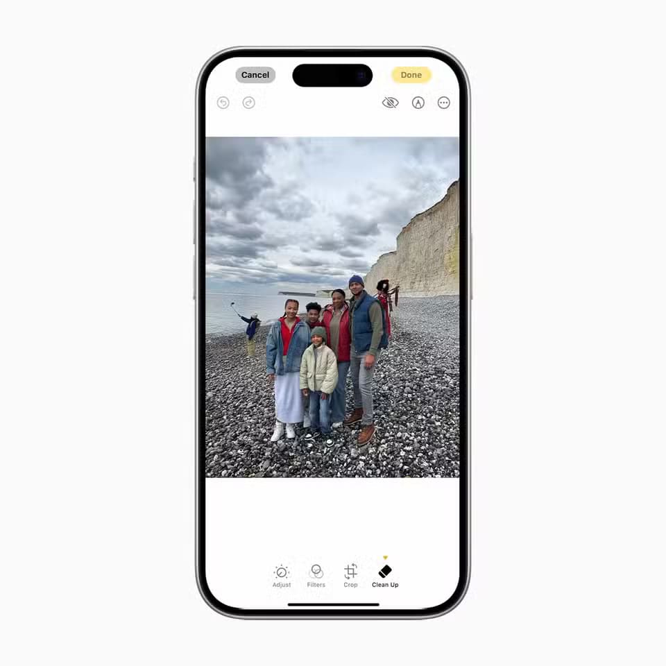 photobomb-1 كيفية إزالة عوامل التشتيت من صور iPhone باستخدام تطبيق Clean Up