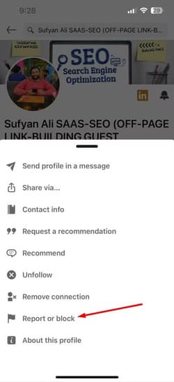 report-or-block-option-on-linkedin خطوات الإبلاغ عن الحسابات المخالفة على Instagram وFacebook