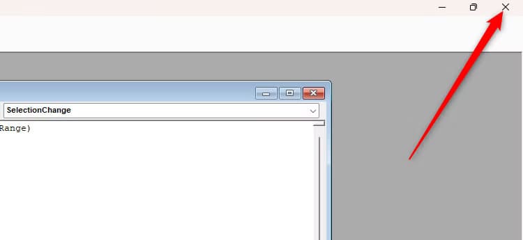 the-close-x-in-the-top-right-corner-of-excel-s-vba-window طرق تعديل عرض الأعمدة في Excel ليتناسب مع البيانات تلقائيًا