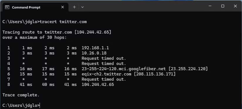 the-tracert-command-being-used-to-trace-connections-to-twitter-s-website دليل عملي لاستخدام Traceroute لتشخيص مشاكل الشبكة