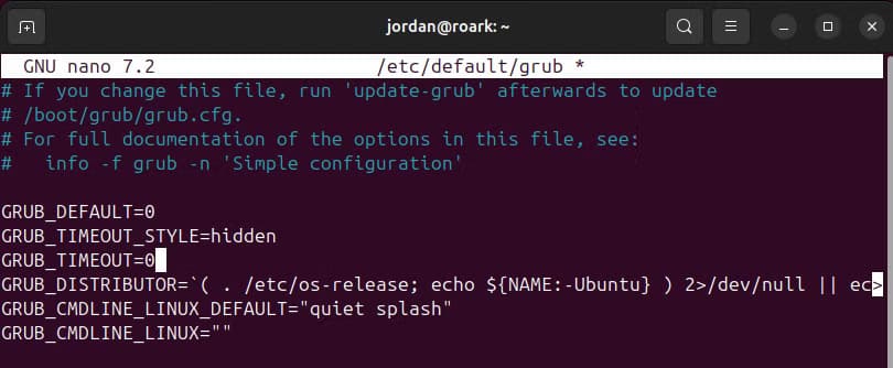 the-ubuntu-terminal-with-the-nano-text-editor-showing-the-grub2-configuration-file دليل شامل لتكوين إعدادات محمل التمهيد GRUB2 في أنظمة Linux