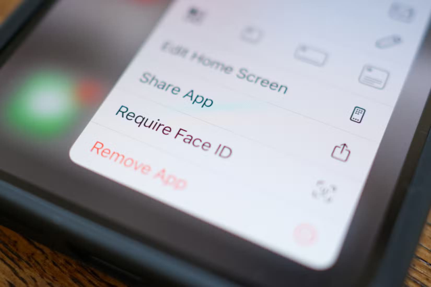 require-face-id-option-for-an-app-on-iphone أهم 10 خطوات يجب اتباعها عند إعداد جهاز iPad جديد للحصول على أفضل تجربة