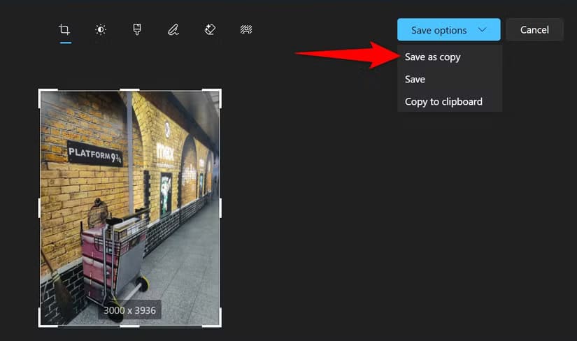 5-save-image-photos طرق فعّالة لحذف بيانات EXIF من صورك في Windows 11 لحماية خصوصيتك