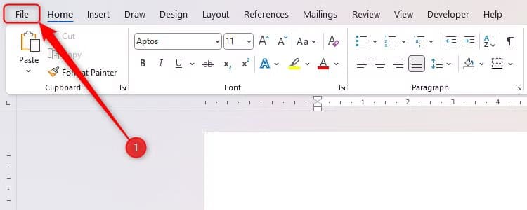 the-file-button-in-the-microsoft-word-ribbon طريقة سهلة لتسريع الكتابة في Microsoft Word باستخدام التصحيح التلقائي