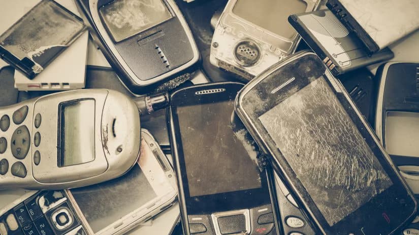 Old-Phones كيف تمنح أجهزتك القديمة حياة جديدة في المنزل الذكي