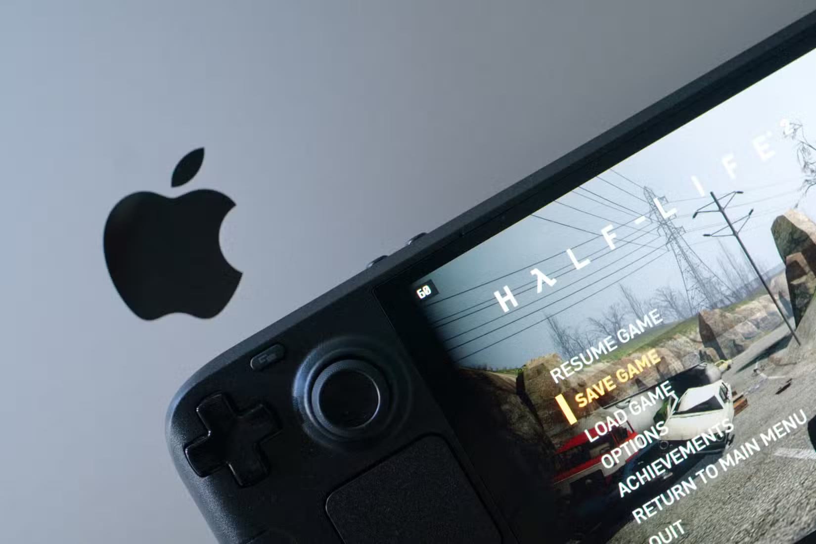 half-life-2-on-a-steam-deck-oled-on-a-macbook-pro كيف تمنع الإرهاق الذهني خلال جلسات الألعاب الطويلة