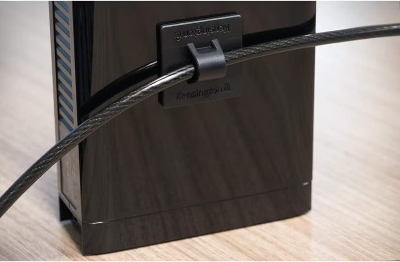a-kensington-desktop-lock-kit الميزات الأساسية التي يجب توافرها عند شراء كمبيوتر محمول