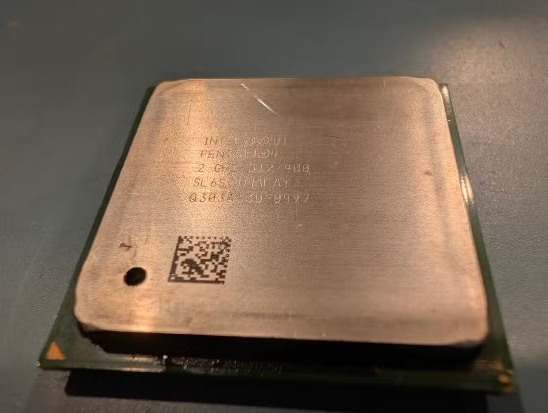pxl_20250515_185646586-raw-01-mp-cover قائمة المستلزمات الضرورية لتجميع جهاز كمبيوتر جديد بنجاح