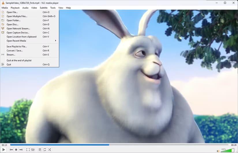 vlc-windows-playing-sample-and-showing-file-menu أفضل تطبيقات ويندوز المجانية مفتوحة المصدر التي تستحق التجربة
