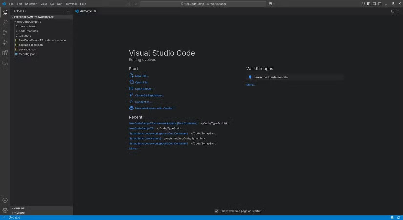 visual-studio-code-welcome-screen تطبيقات شهيرة يظنها المستخدمون مفتوحة المصدر وهي ليست كذلك