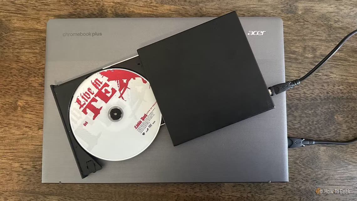 a-chromebook-with-a-dvd-drive-and-a-linkin-park-disc-on-top تشغيل أقراص DVD على Chromebook غير ممكن بهذه الطريقة