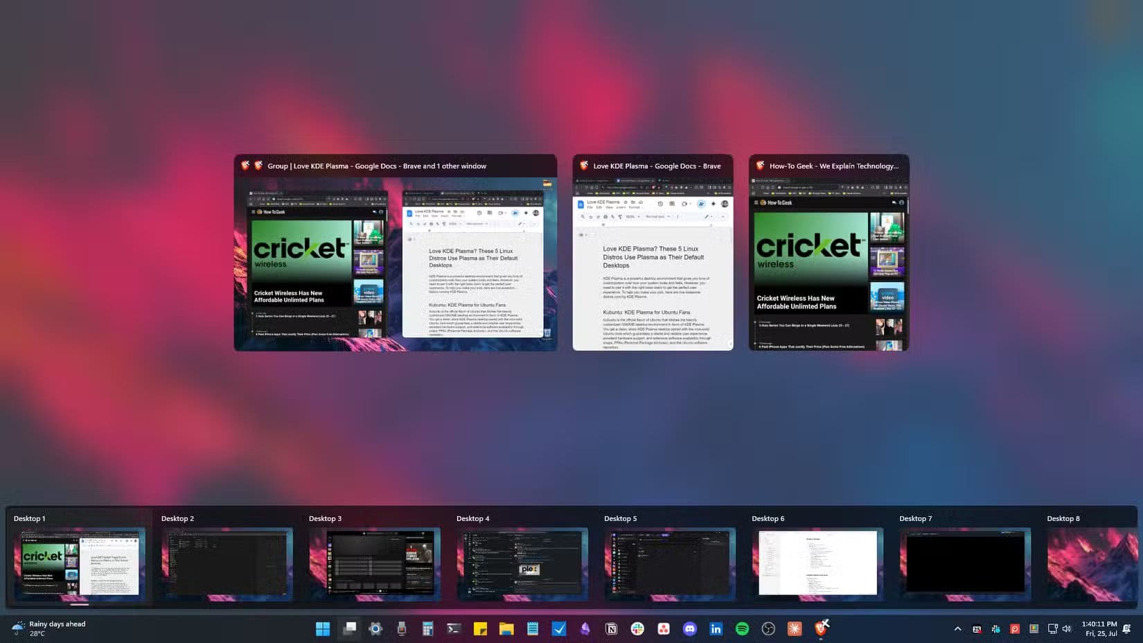 a-clutter-of-virtual-desktops-on-windows-11 ميزات في KDE Plasma تعزز إنتاجيتك وتمنحك تحكمًا أوسع في Linux