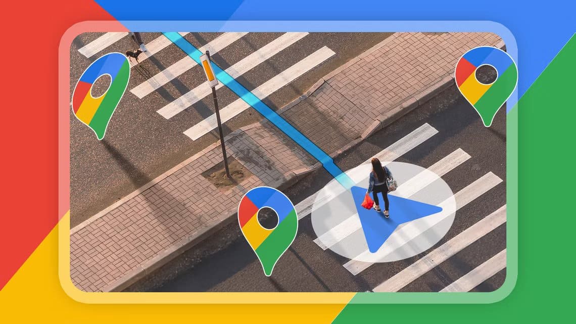 a-pedestrian-crossing-the-crosswalk-following-the-google-maps-guide طرق تمنع جوجل من تتبع نشاطك على الإنترنت دون التضحية بالراحة