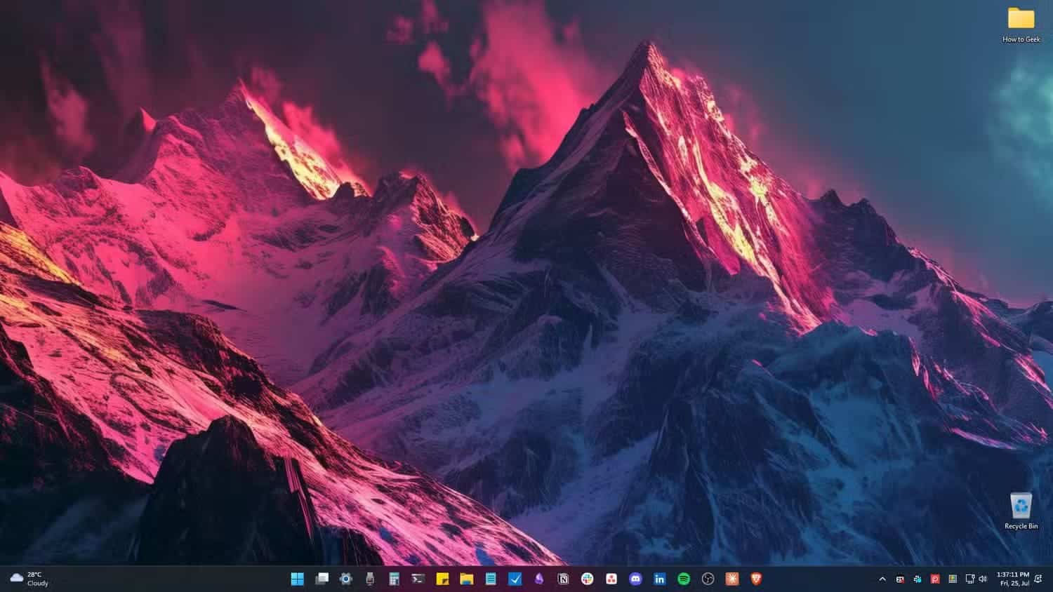 windows-11-desktop-overview-with-just-one-panel-the-taskbar ميزات في KDE Plasma تعزز إنتاجيتك وتمنحك تحكمًا أوسع في Linux